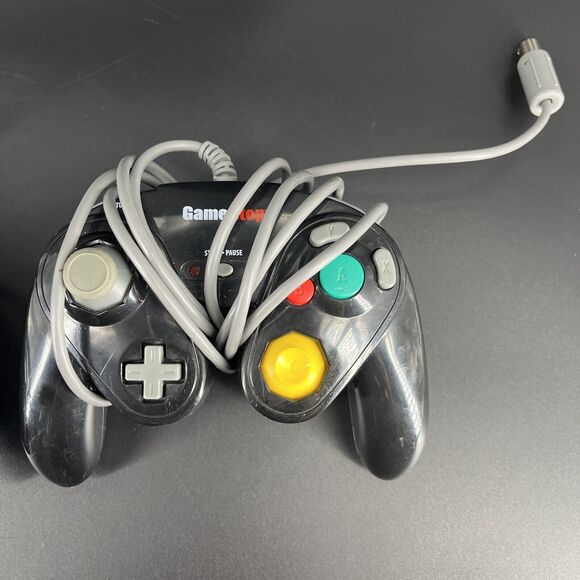 Nintendo GameCube & Wii G3 BB-111 Wired Controller Gamepad Gamestop Black Lot 2 - Picture 3 of 9